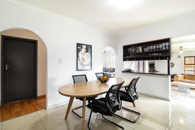4 Bedroom Property for Sale in Windsor Park Western Cape